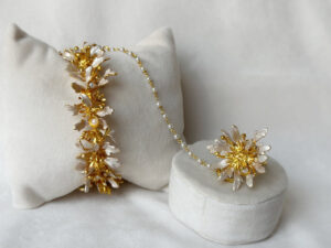 Blooming haathphool with pearls