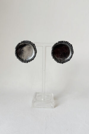 Crater Earrings Black-03