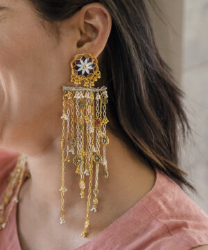 Gul Gulbaari Chain Earrings O
