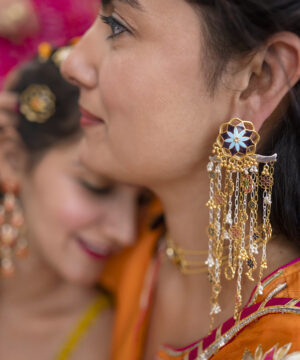 Gul Gulbaari Chain Earrings O1