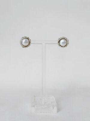 Pearl cup studs Silver