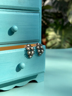 Springtime Pearl Huggies - Meteorite Black1